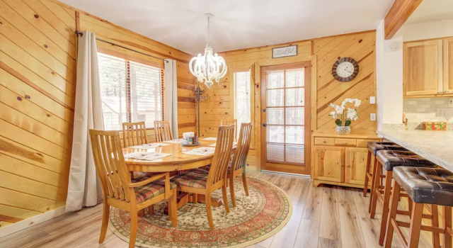 Game Room + Fireplace! Family Retreat in Pinetop