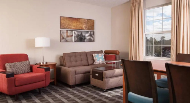 Четырёхместный люкс с 2 комнатами TownePlace Suites The Villages