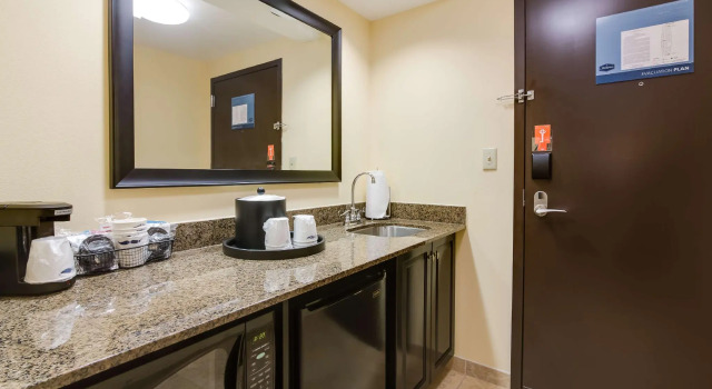 Четырёхместная студия Hampton Inn & Suites Mount Juliet