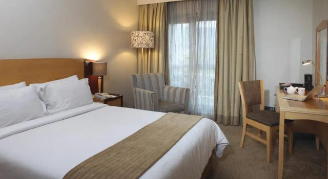 Двухместный номер Standard Garden Court Eastgate