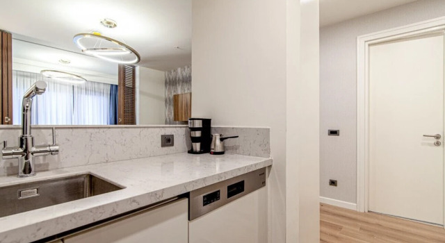 Elegant Flat Close to Malls in Sariyer, Boek Appartement Sariyer 