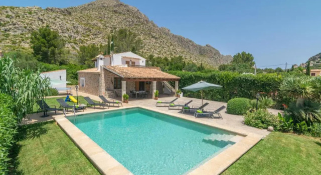 Villa CAN Coll