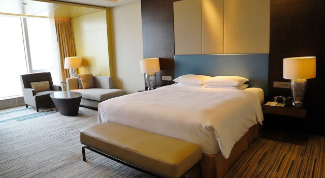 Двухместный номер Premier с видом на город Renaissance Huizhou Hotel
