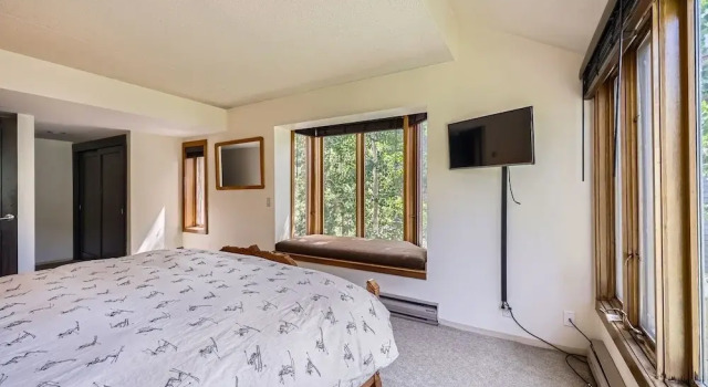 1776 Decatur 4 Bedroom Condo, Забронировать Апартаменты/квартира Отели Roosevelt National Forest с парковкой, Парковка