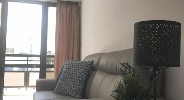 Апартаменты Pigeon Beach Hotel Apartments