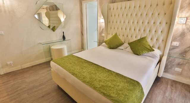 Номер Deluxe Grottini Luxury Suites ~ Pantheon