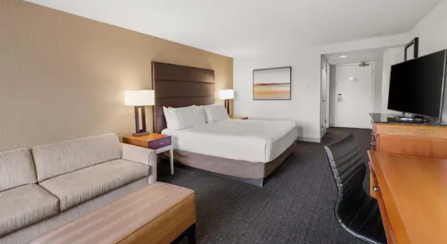Номер Deluxe с видом на город Hilton Salt Lake City Center