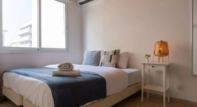 Laurel 2-BR Apt. & Balcony in Larnaca, Book Hotel Larnaka Larnaca Region