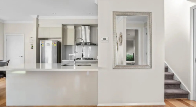 Номер Comfort New Comfort house near Box Hill