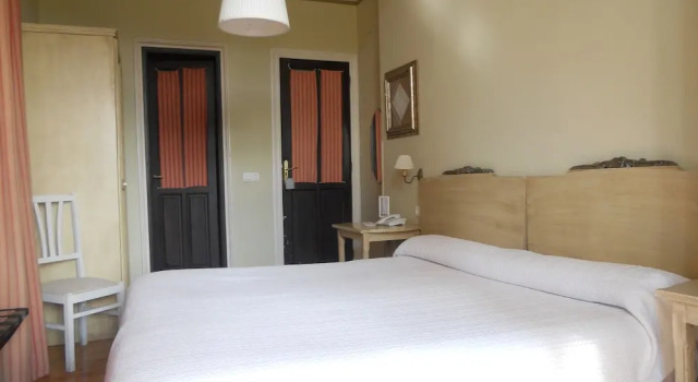 Люкс с балконом Hotel Casona del Sella