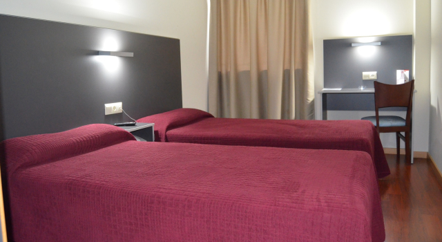 Hotel Alfinden, Book Hotel Hotels in Aragon with Parking, Parking