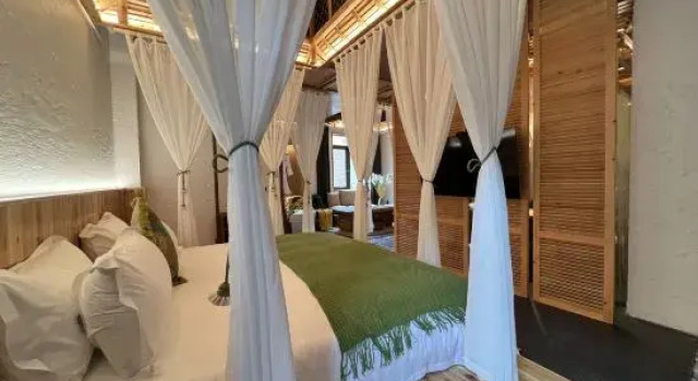 Люкс Deluxe Yixunli Theme Hotel