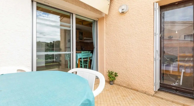 Retreat Near the Beach in Agde, Rezervovat Hotel Hotely v Canal du Midi s bazénem, Bazén