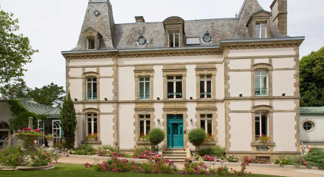 Clos de Vallombreuse, The Originals Relais, Buchen Sie Hotel Hotels in Bretagne mit Parkplatz, Parkplätze