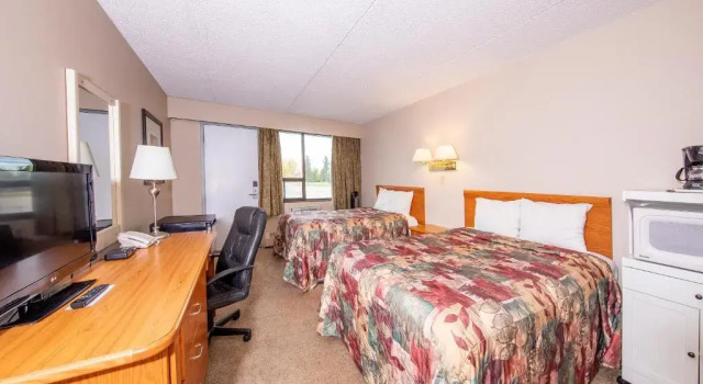Двухместный номер Standard Dunvegan Inn and Suites