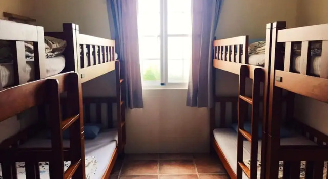 Кровать в общем номере (мужской номер) с балконом Backpacker 41 Hostel - Kaohsiung