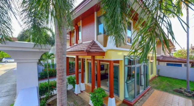 Вилла 74 Patong villa walk to Bangla Rd in 10min 3 room cozy modern style