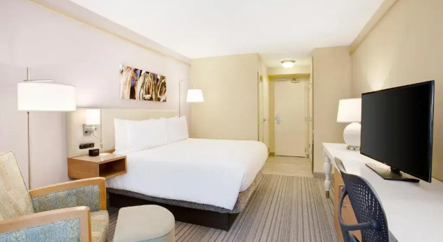 Номер Premium Hilton Garden Inn Saratoga Springs