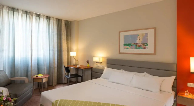 Grand Beach Hotel