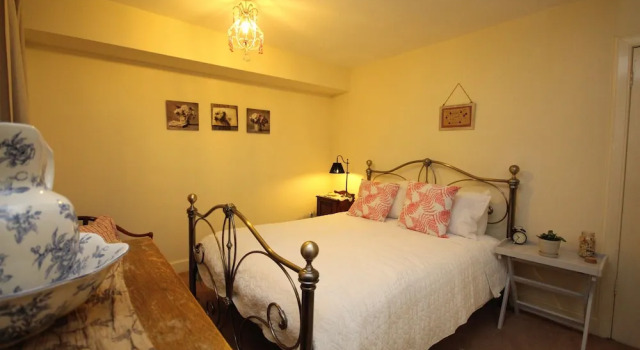 Silver Lining - St Patrick Sq Apartment