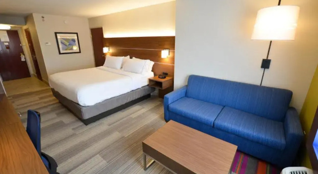 Люкс c 1 комнатой Holiday Inn Express Pittsburgh-Bridgeville by IHG