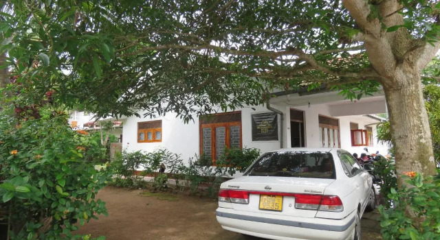 Sunshine Homestay, Забронировать Отель Хиккадува Округ Галле