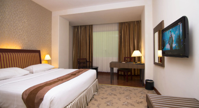 Двухместный номер Superior Rocky Plaza Hotel Padang