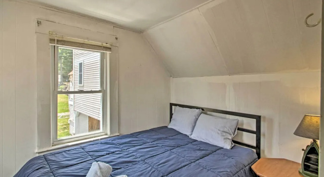 Коттедж Bayside Weirs Beach Cottage < Half Mile to Pier!