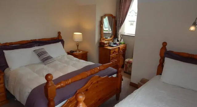 Glen Cove B&B, Rezervasyon Bed and Breakfast Ennis 
