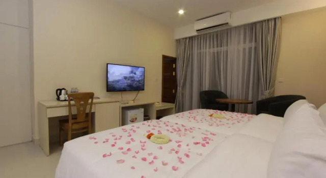 Люкс Deluxe Yazhou Foryou Hotel