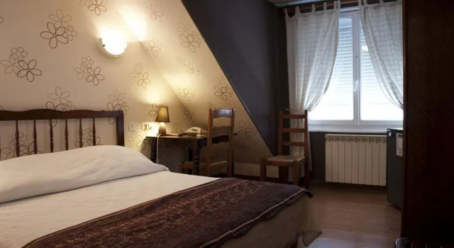 Logis Grand Hotel De L'europe, Prenota Hotel Hotel a Alvernia con parcheggio, Parcheggio