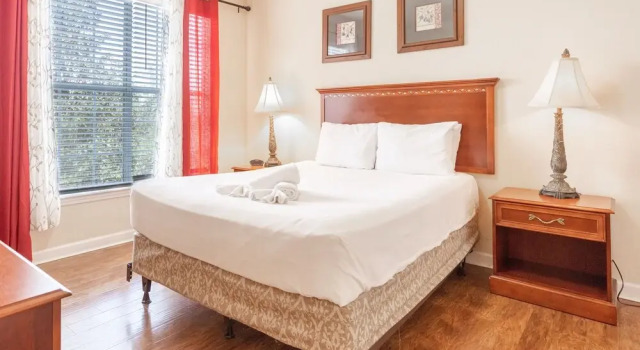 8000tw Unit 4303 - Tuscana Resort 2 Bedroom Condo by RedAwning