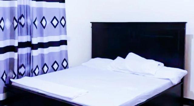 eneyahomes ~ stay with me, Prenota Hotel Hotel a Arusha con parcheggio, Parcheggio