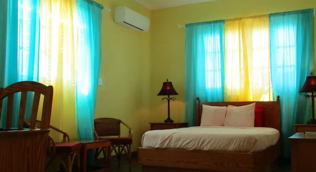 Standard Double room with partial sea view Harlem B & B