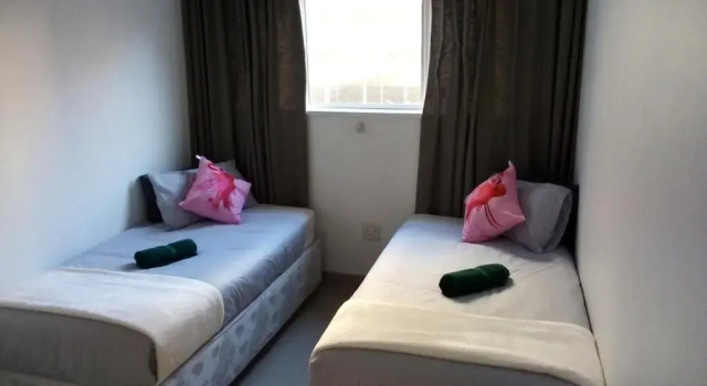 Sandz accomodation at 108, Забронировать Отель Дурбан Квазулу-Наталь, рядом с Пляж Dairy Beach