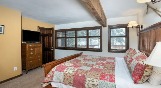 Manitou Lodge 4 Hotel Room by Alpine Lodging Telluride, Buchen Sie Hotel Hotels in Telluride ski mit Parkplatz, Parkplätze