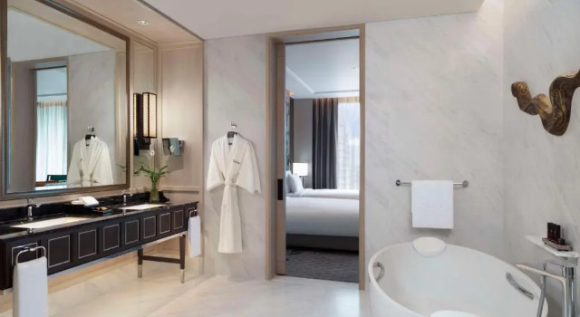 Двухместный клубный номер Executive Sindhorn Kempinski Hotel Bangkok