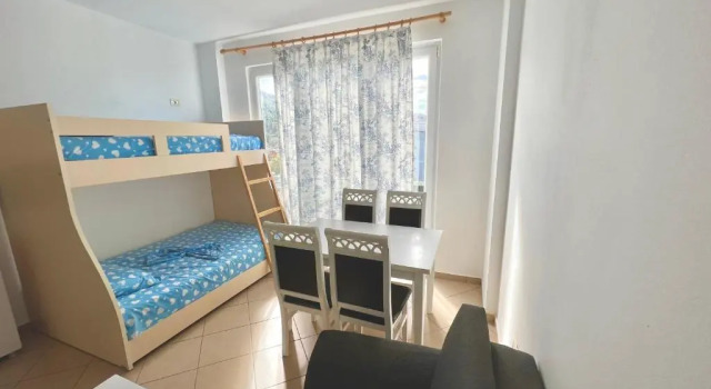 Queen Residence & Hotel, Book Hotel Hotels in Lezhë County with Parking, Parking