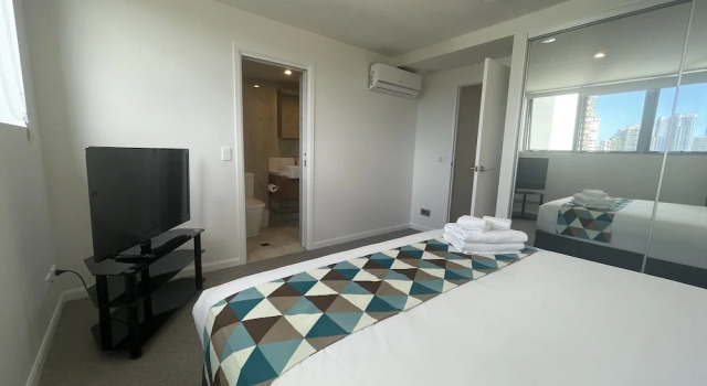 Апартаменты Premium Serenity Surfers Paradise