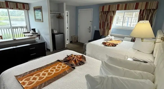 Семейный номер Standard с видом на залив Cape Sands Inn