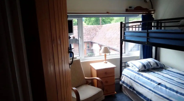 Copper Beeches Accomodation, Book Hotel Hoteller i Titchfield med parkering, Parkering