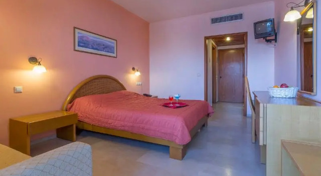 Одноместный номер Standard с балконом Golden Sand Hotel