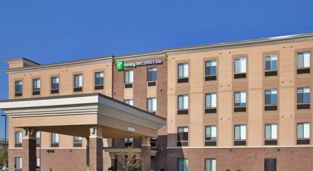 Четырёхместный люкс Holiday Inn Express & Suites - Lincoln Downtown by IHG