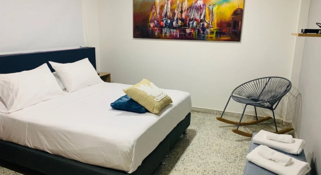 Andagi Hotel, Boek Hotel Crespo Cartagena