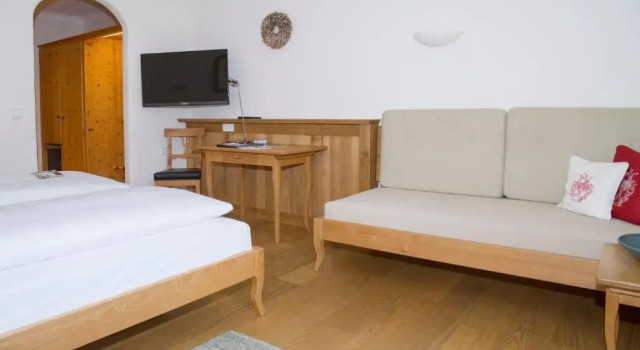 Трёхместный номер Comfort Gutshofhotel Winkler Bräu