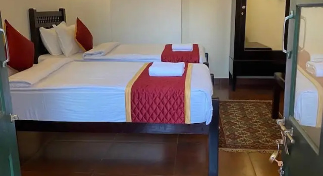 Номер Economy Lakefront Home Hotel
