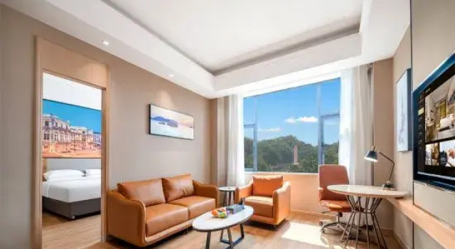 Люкс Deluxe Vienna International Hotel (Dehong Yingjiang County Government Branch)