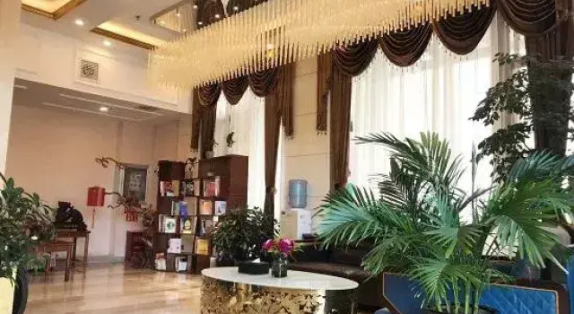 Homeinn Ripple Hotel (Kunming Expo Park Bailong Temple Subway Station), Rezerwuj Hotel Hotele w Kunming z parkingiem, Parking