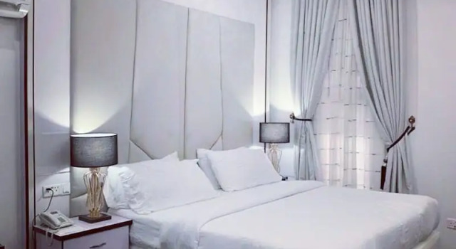 Номер Executive PoshLux Executive Hotel