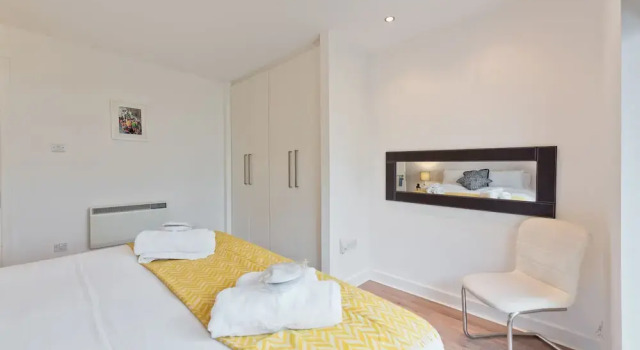Sweet Inn - Gallery Quay, Забронировать Отель Отели Дублина 4 звезды, рядом с Стадион для собачьих бегов Шелбурн-парк, 4*